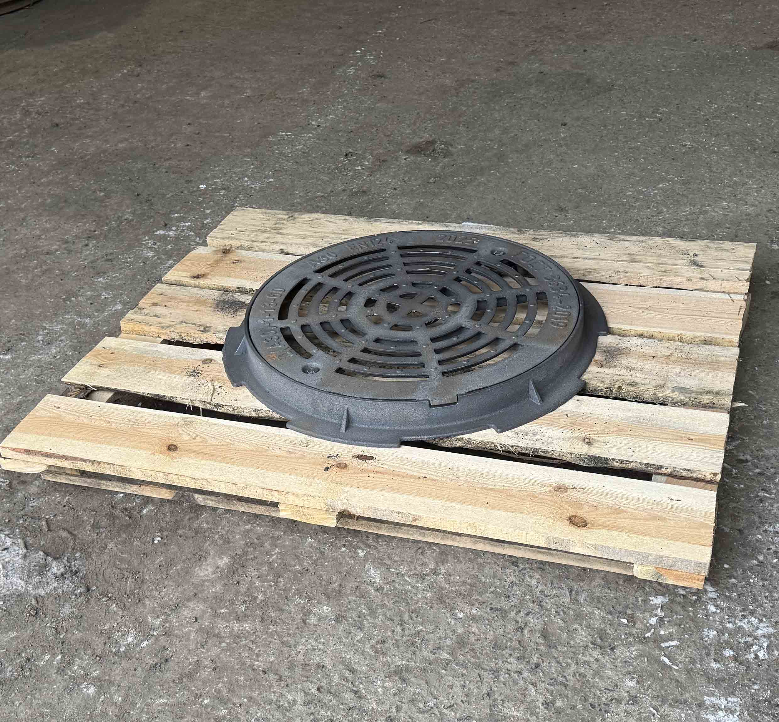 Люк чугунный дождеприемный Д(А30)-1-13-60