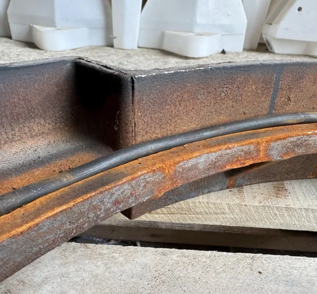 Люк чугунный тяжелый Т(С250)-1-60 c уплотнительной резинкой