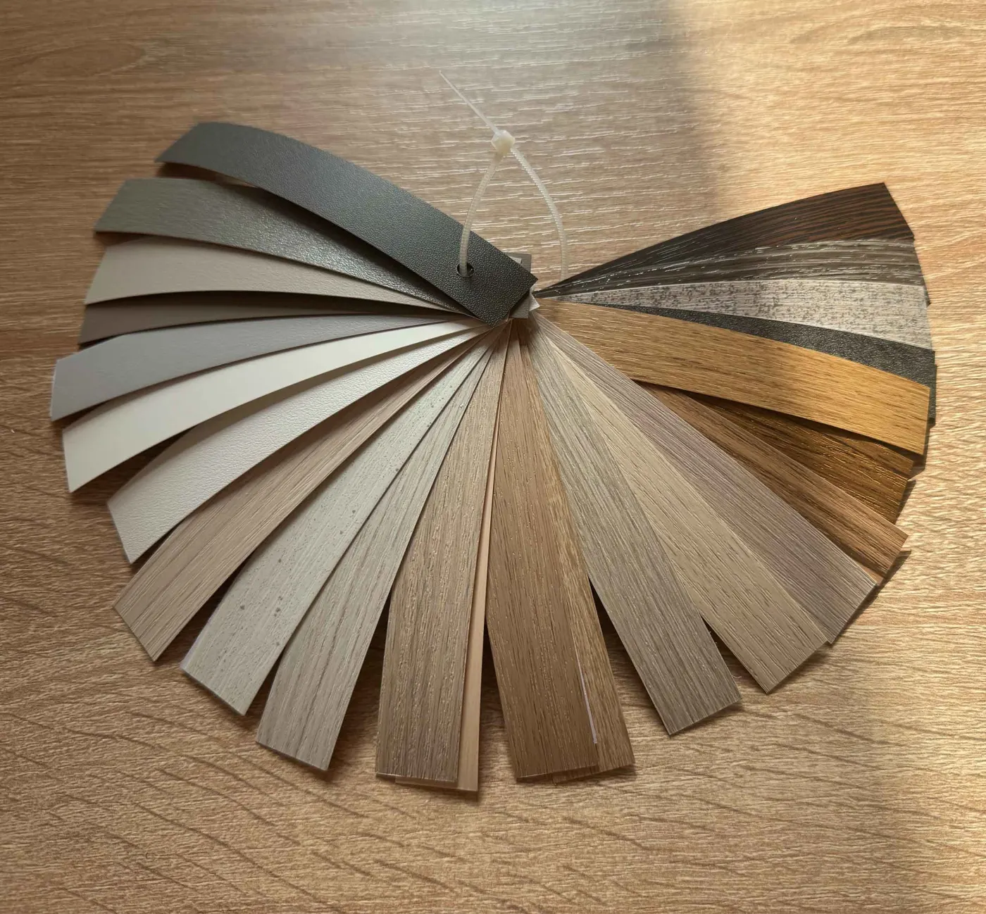 Кромка ПВХ